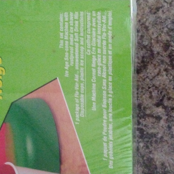 Vintage Lanard Ice Age Sno-Cone Machine, 1995. - Picture 9 of 16